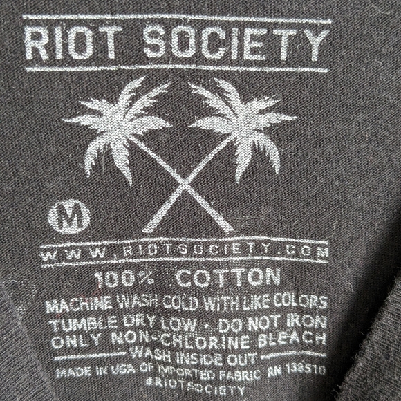Riot Society, Tokyo Japan Make Your Own Luck T-shirt, size Medium - Picture 5 of 5